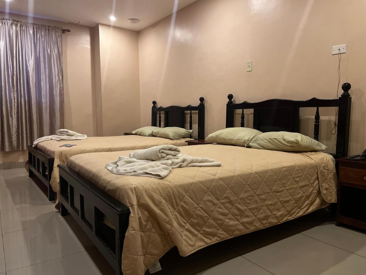 קולון La Cubana Hotel & Suites מראה חיצוני תמונה