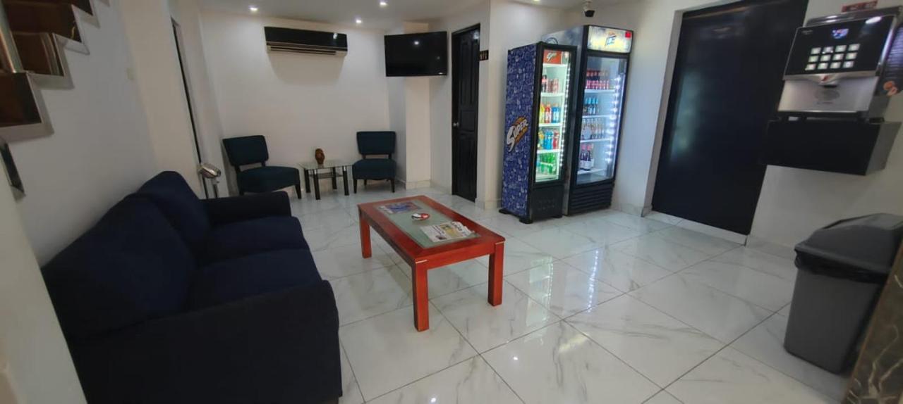 קולון La Cubana Hotel & Suites מראה חיצוני תמונה