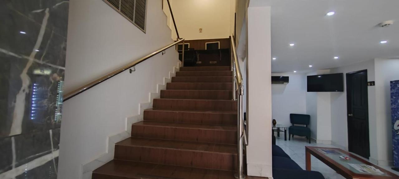 קולון La Cubana Hotel & Suites מראה חיצוני תמונה