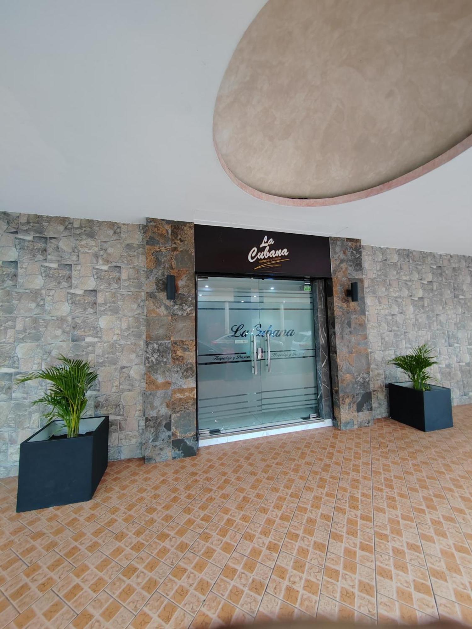 קולון La Cubana Hotel & Suites מראה חיצוני תמונה